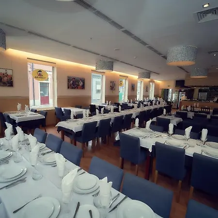 Vandrarhem Matosinhos Suites